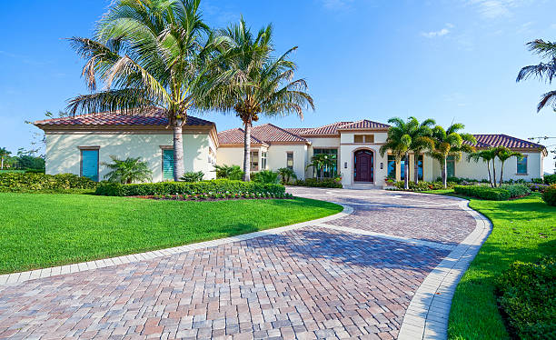 Best Professional Driveway Pavers  in Roland, IA